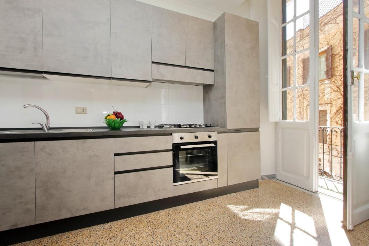 4Bnb - Tiberina Spacious Apartment 로마 외부 사진
