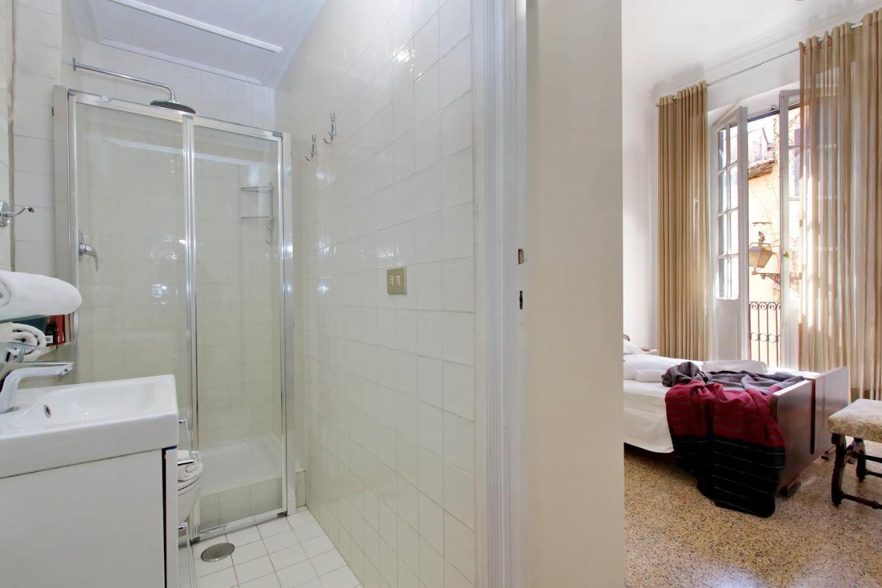 4Bnb - Tiberina Spacious Apartment 로마 외부 사진
